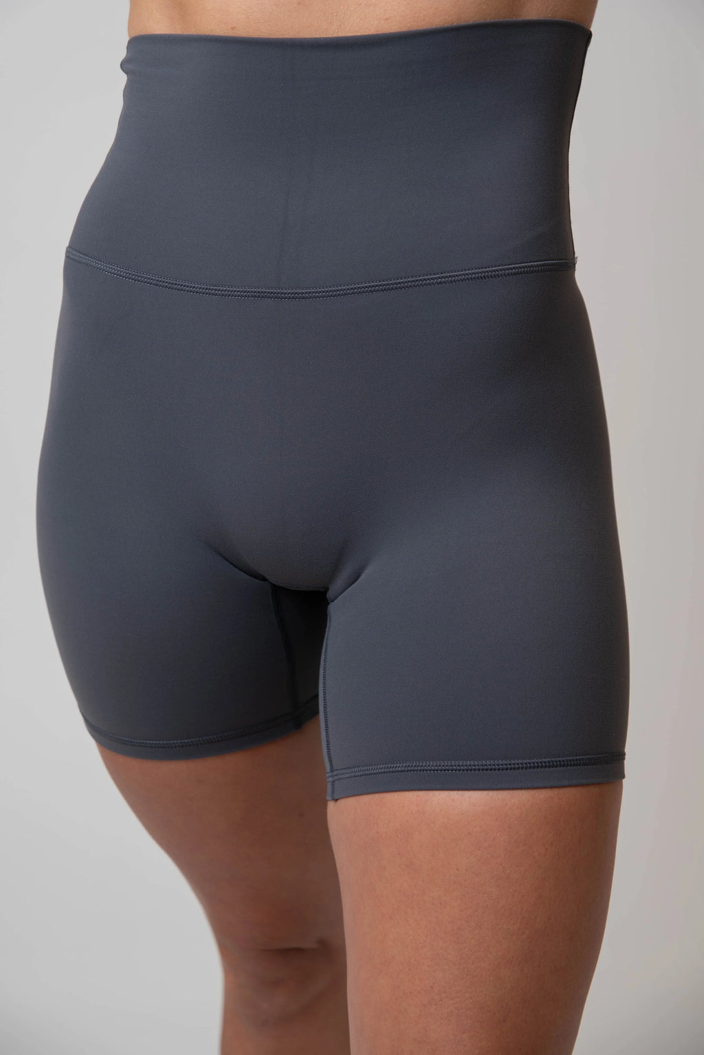 Sculpt High-Rise Shorts - Steel